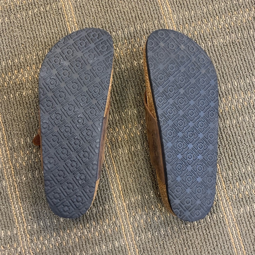 Earthbound Sandals - Picture 7 of 7
